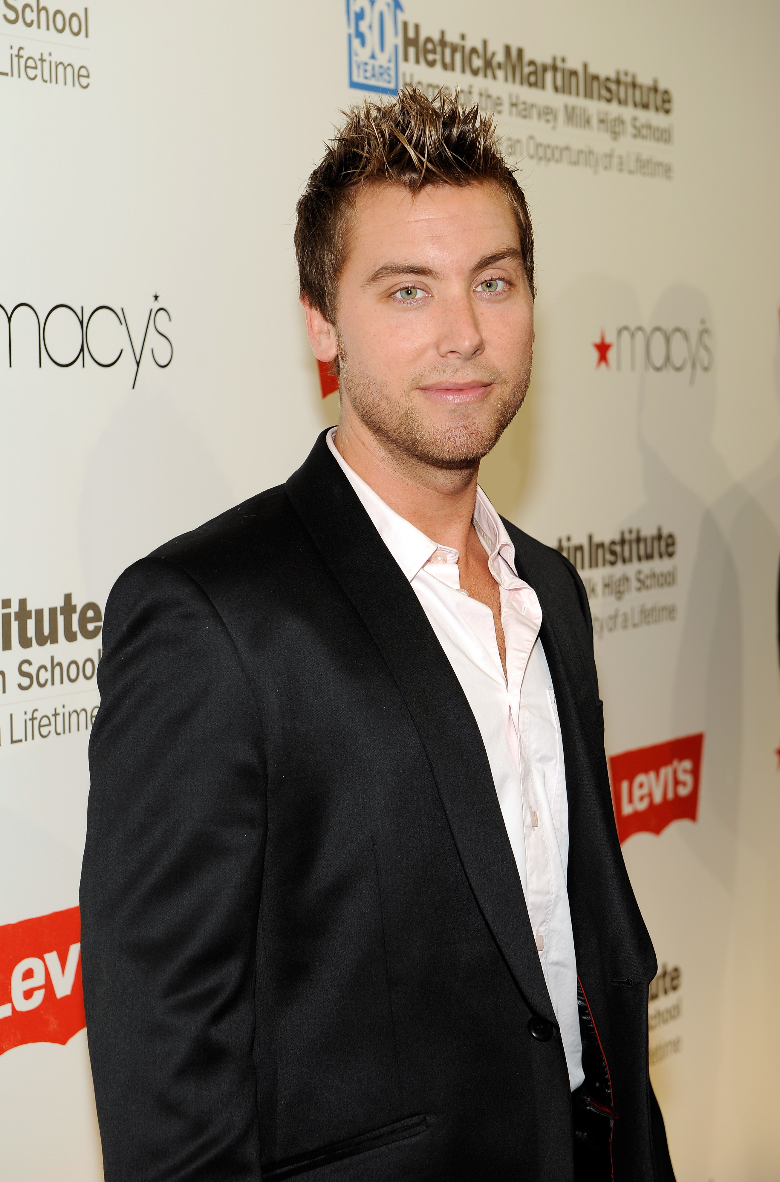 Lance Bass attends The 2009 Emery Awards and 30th Anniversary of the Hetrick-Martin Institute at Cipriani, Wall Street, NYC, November 10, 2009