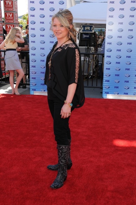 Crystal Bowersox arrives on the red carpet at the American Idol Grand Finale 2010 at the Nokia Theatre in Los Angeles, California on May 26, 2010