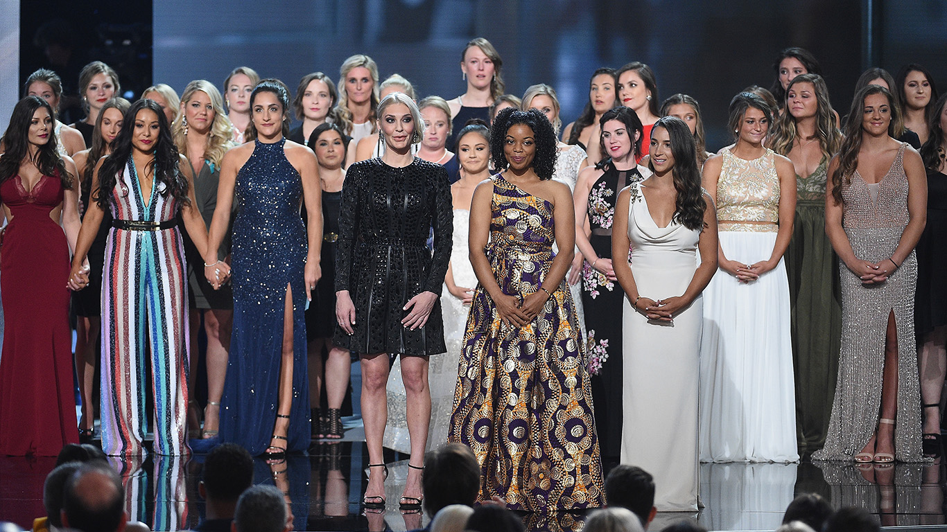 Sarah Klein, Tiffany Thomas Lopez, Aly Raisman and recipients of the Arthur Ashe Award for Courage