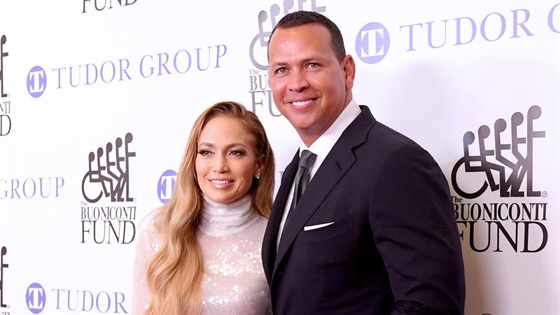Alex Rodriguez Posts Sexy Snaps Of Jennifer Lopez On Their Beach Getaway Jennifer LAlex Rodriguez Posts Sexy Snaps Of Jennifer Lopez On Their Beach Getawayopez Says Being With Alex Rodriguez Makes Her 'Feel Like A Teenager' In 2-Year Anniversary Post