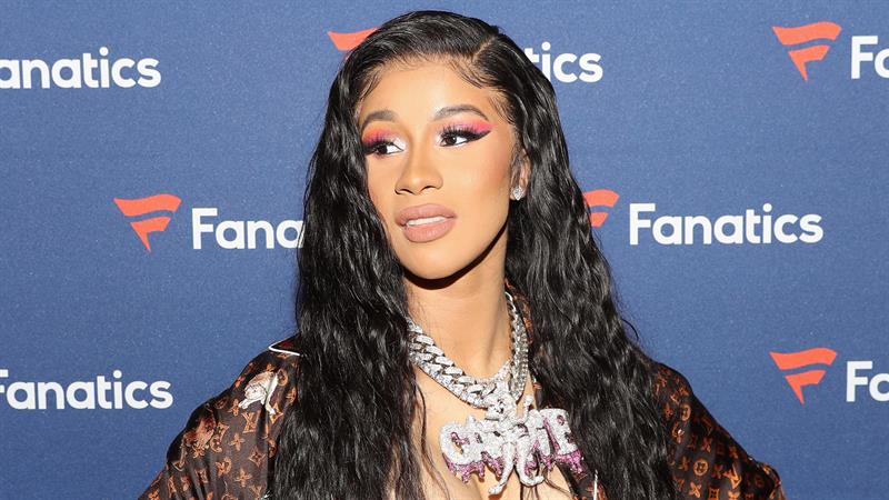 Cardi B Claps Back At Haters Who Are Shaming Her Over Her Daughter's Seatbelt Cardi B Claps Back At Haters Who Are Shaming Her Over Her Daughter's Seatbelt