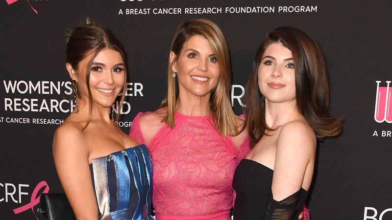 Lori Loughlin's Daughters Not 'Kicked Out' Of USC Sorority ...