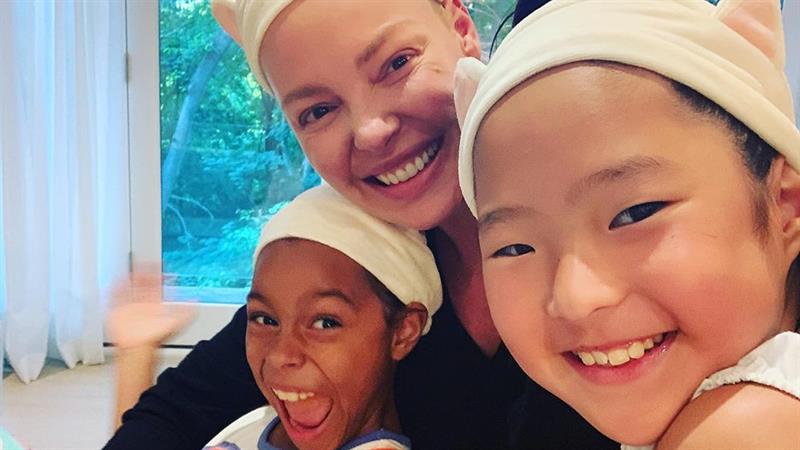 Katherine Heigl Hypes Her Kids With An 'Embarrassing Cheer' For First Day Of School | Access