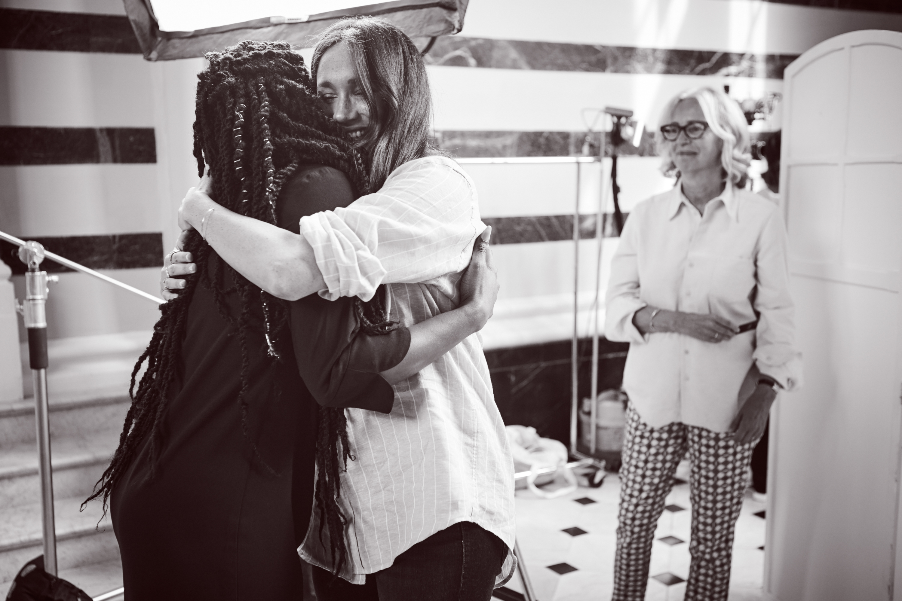 Meghan Markle Looks Overjoyed Working BehindTheScenes At Charity