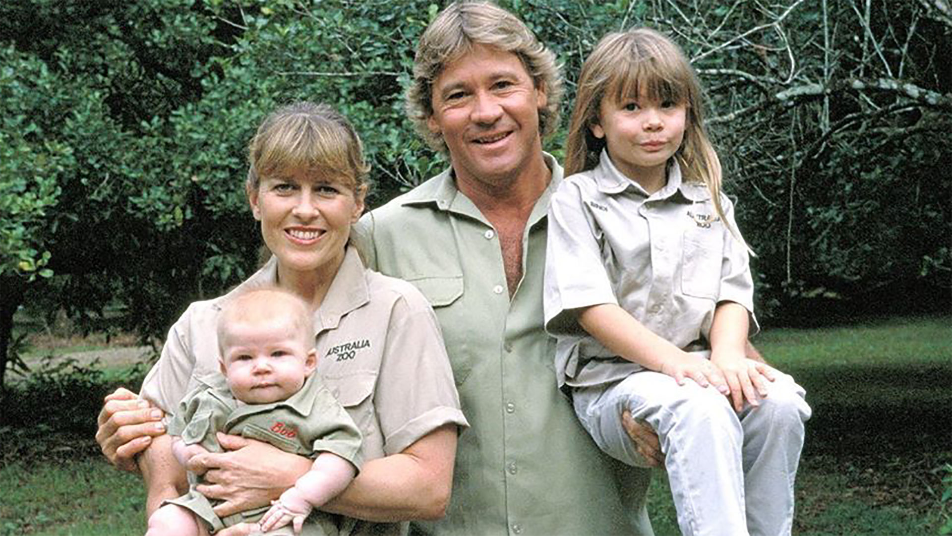Bindi And Robert Irwin Post Touching Tributes Their Dad For Steve Irwin