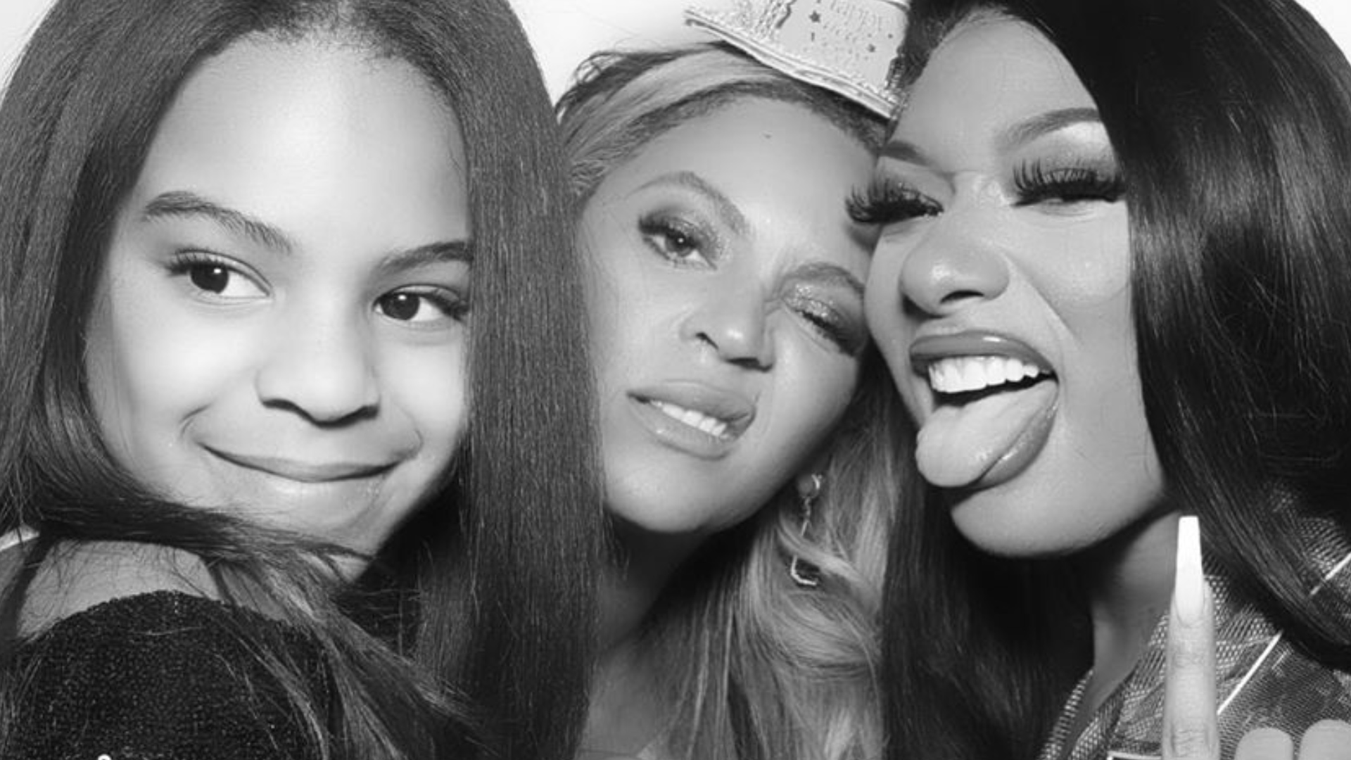 Blue Ivy Looks So Grown Up And Identical To Beyoncé In Party Pic With