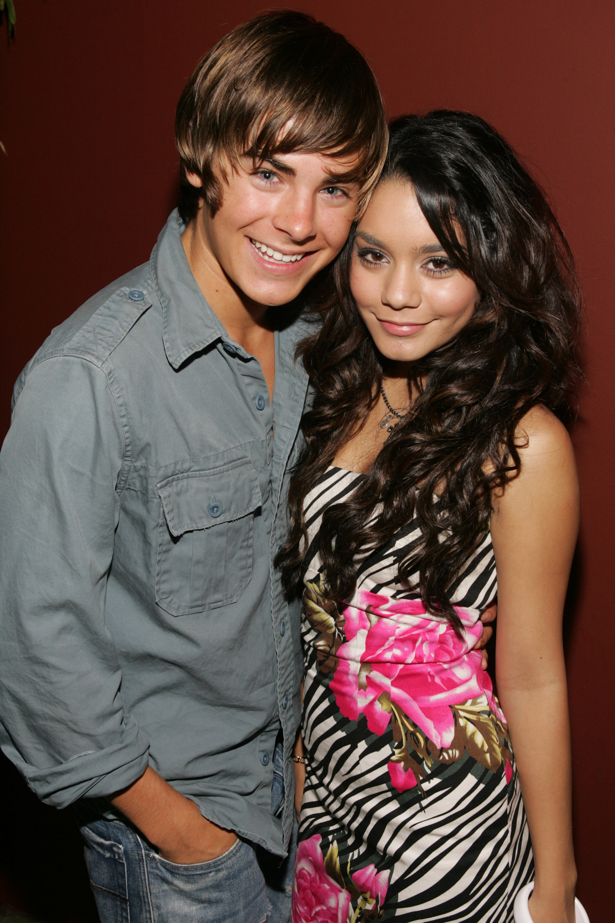 vanessa hudgens dating timeline