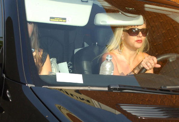 Britney Spears behind the wheel in May 2007