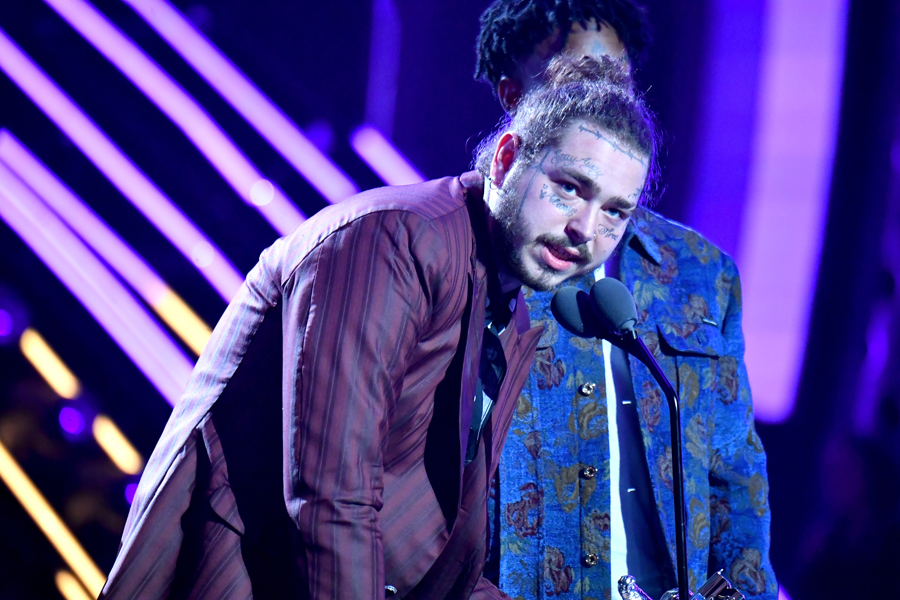 Post-Malone’s-Plane-Safely-Lands-In-New-York-After-Tires-Blew-Out-On-Takeoff