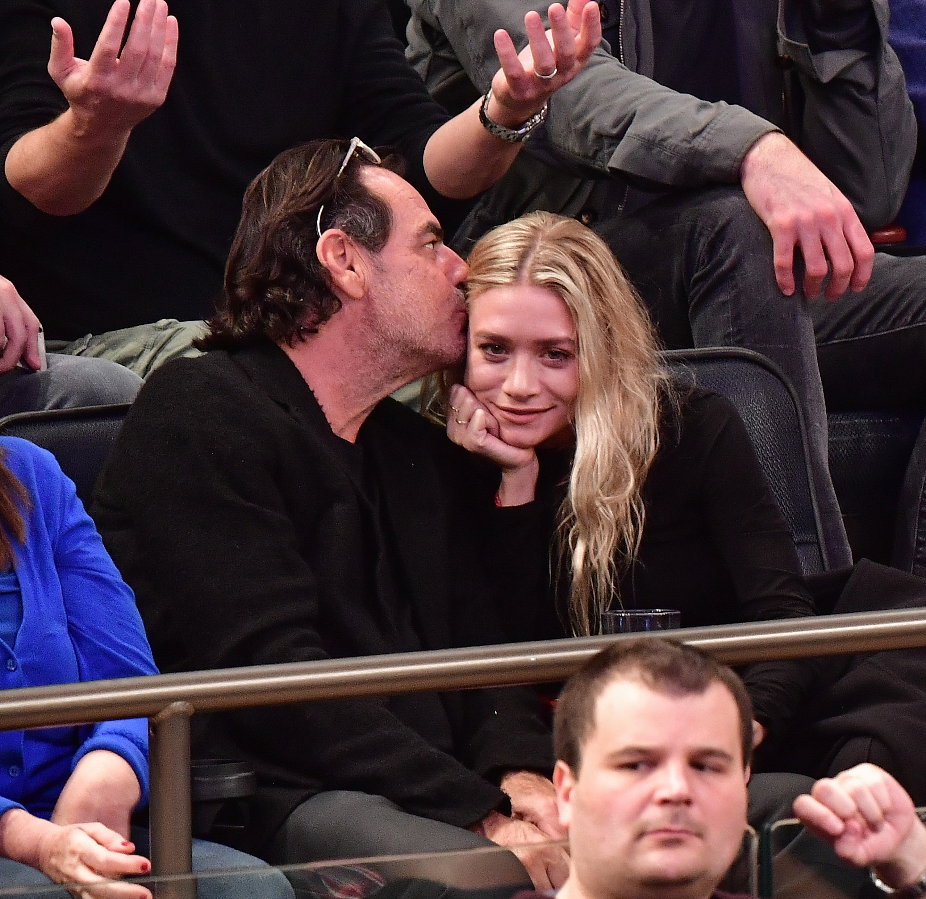 Ashley Olsen Kisses Rumored BF On Double Date Night With Mary-Kate