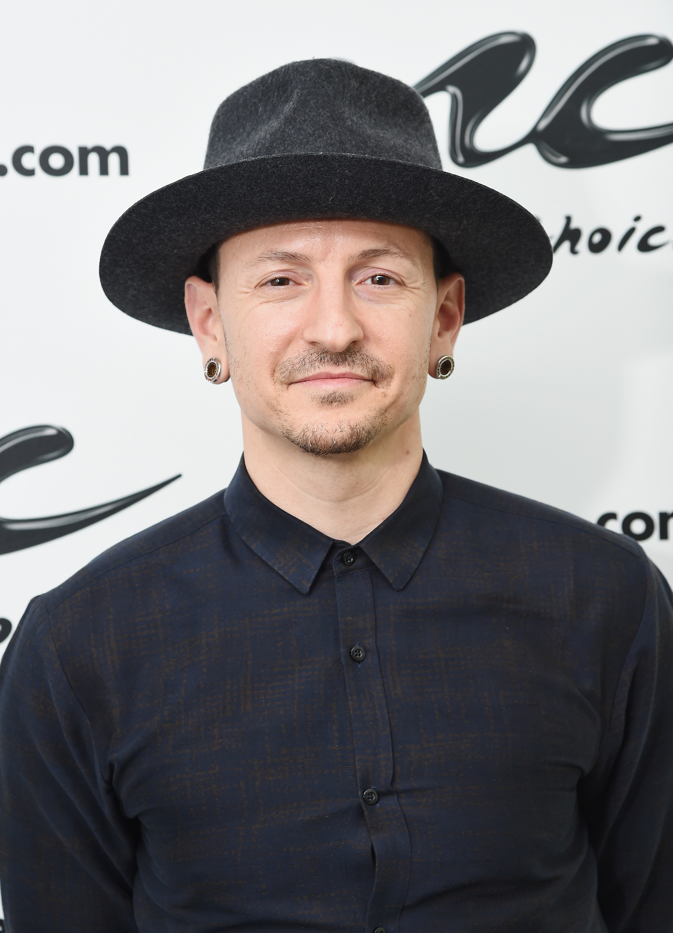 Linkin Park Singer Chester Bennington Has Died In His Home Near Los Angeles